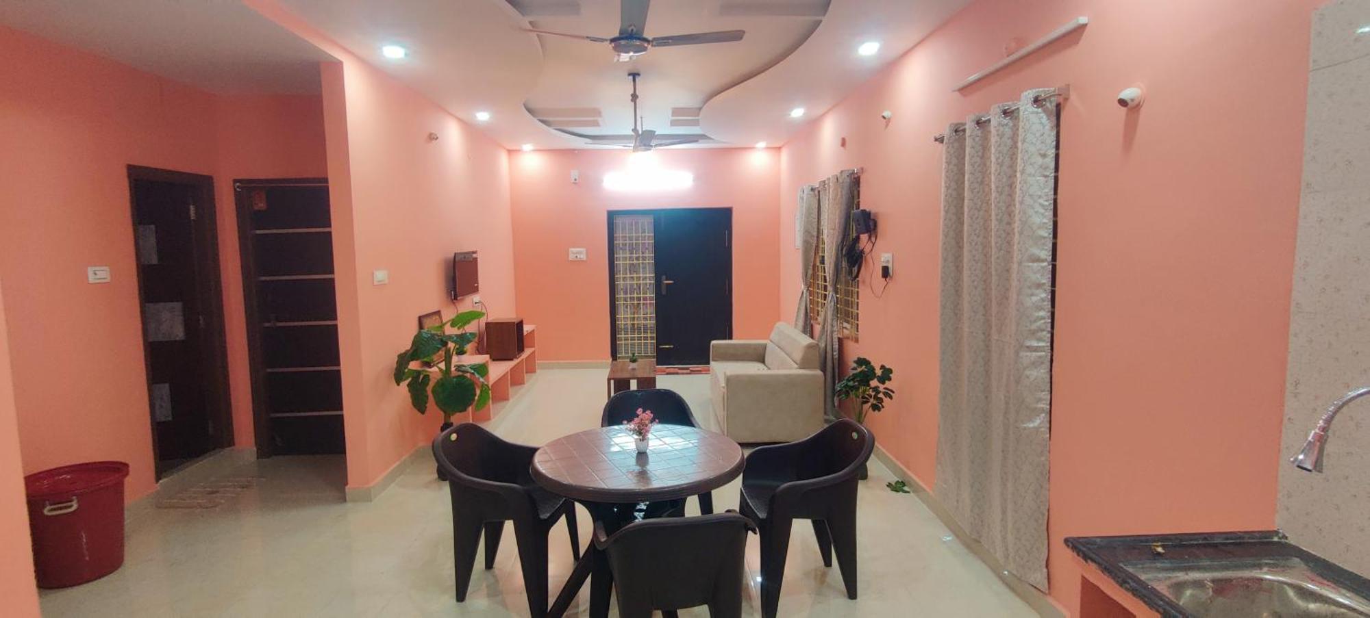 Ruhithahomestay- Ac Rooms-Free Wifi- Android Tv - Near To Alipiri- Door Service ตีรูปาติ ภายนอก รูปภาพ